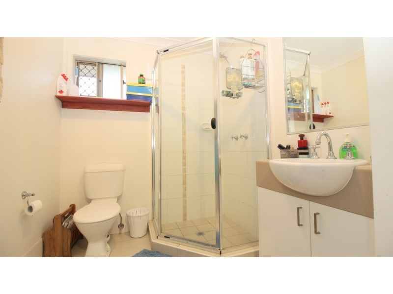 3 Lakeside Drive, Emerald QLD 4720