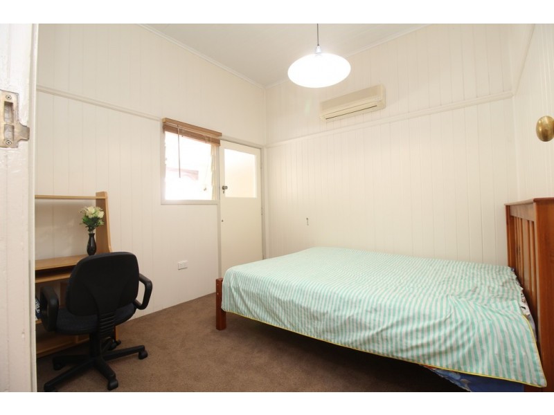 32 Braeside Road, Emerald QLD 4720