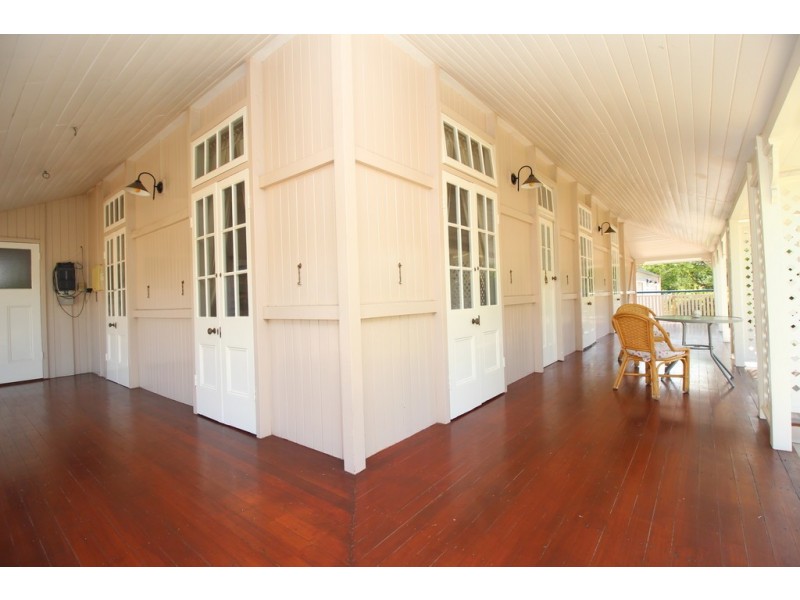 32 Braeside Road, Emerald QLD 4720