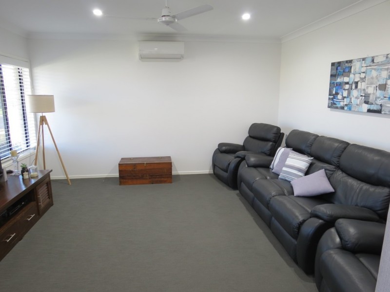 1 Doomben Road, Emerald QLD 4720
