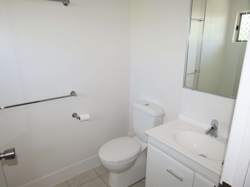 57 Staal Crescent, Emerald QLD 4720