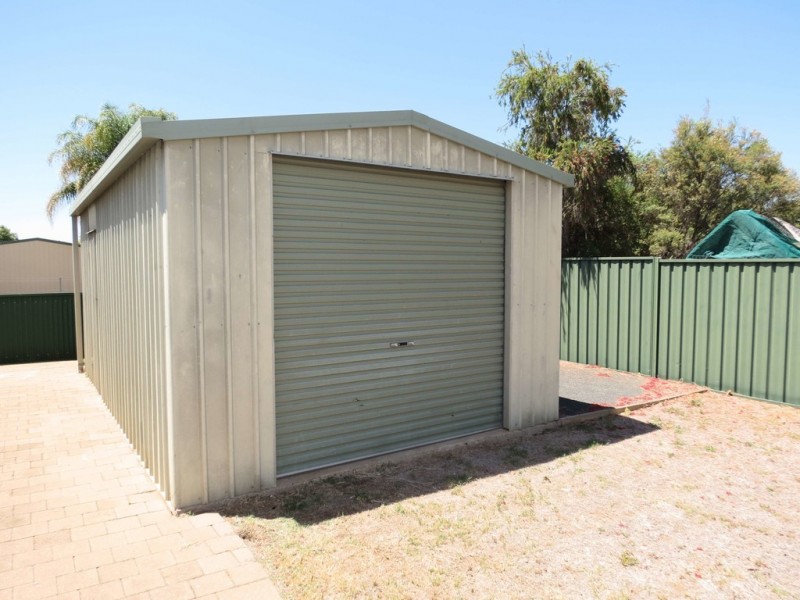 57 Staal Crescent, Emerald QLD 4720