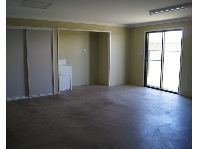 38 Mayfair Drive, Emerald QLD 4720