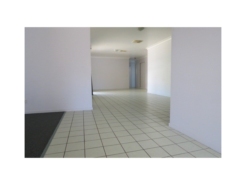 22 Loch Street, Emerald QLD 4720