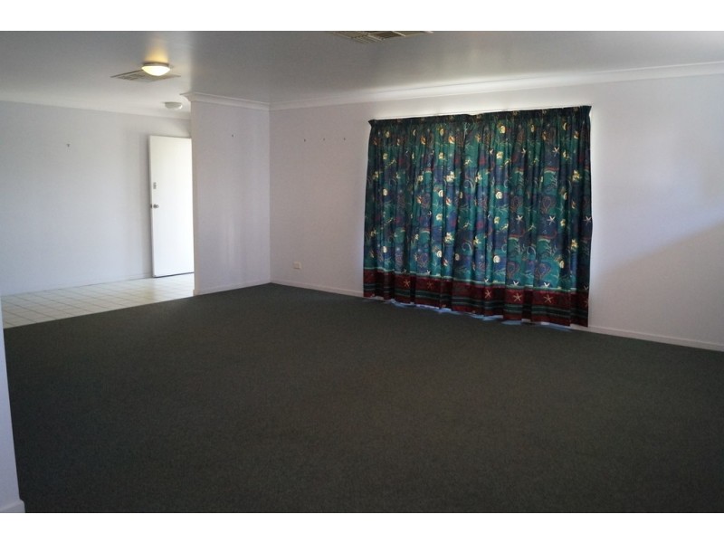 22 Loch Street, Emerald QLD 4720