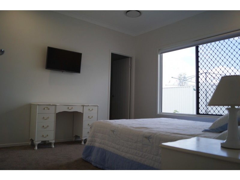 17 Longford Street, Emerald QLD 4720