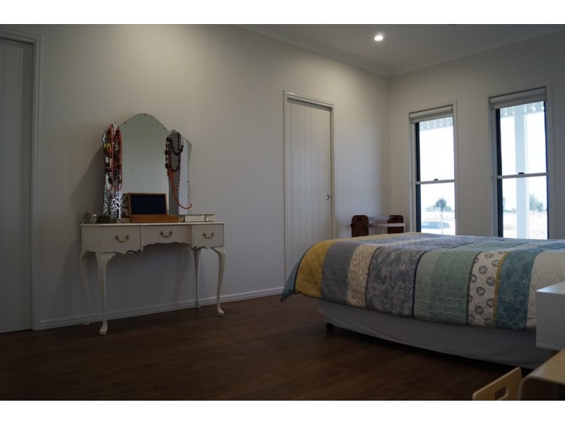 17 Longford Street, Emerald QLD 4720