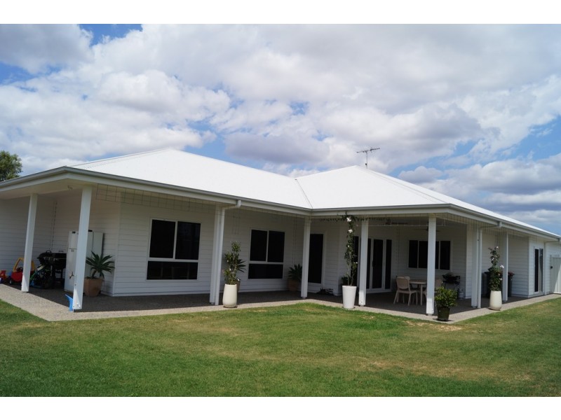 17 Longford Street, Emerald QLD 4720