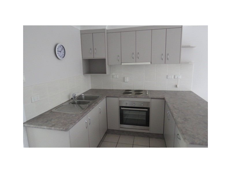 3/52 Harris Street, Emerald QLD 4720