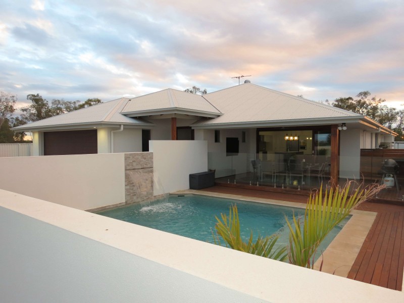 30 Randwick Rd, Emerald QLD 4720