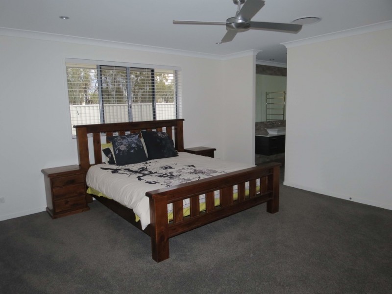 30 Randwick Rd, Emerald QLD 4720