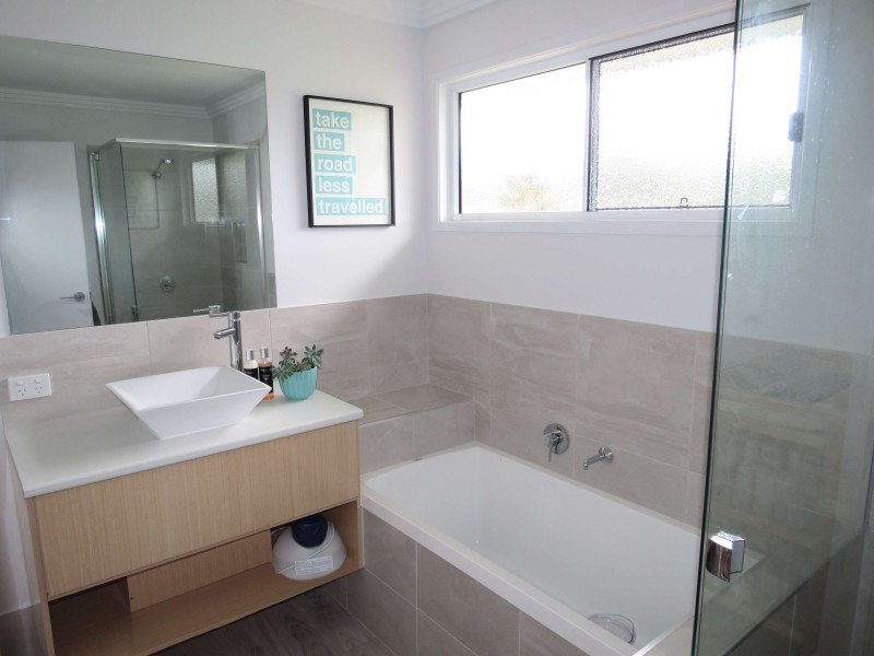 2/10 Milliken, Emerald QLD 4720