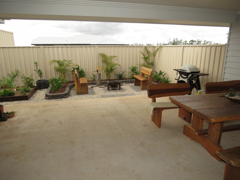 2/10 Milliken, Emerald QLD 4720