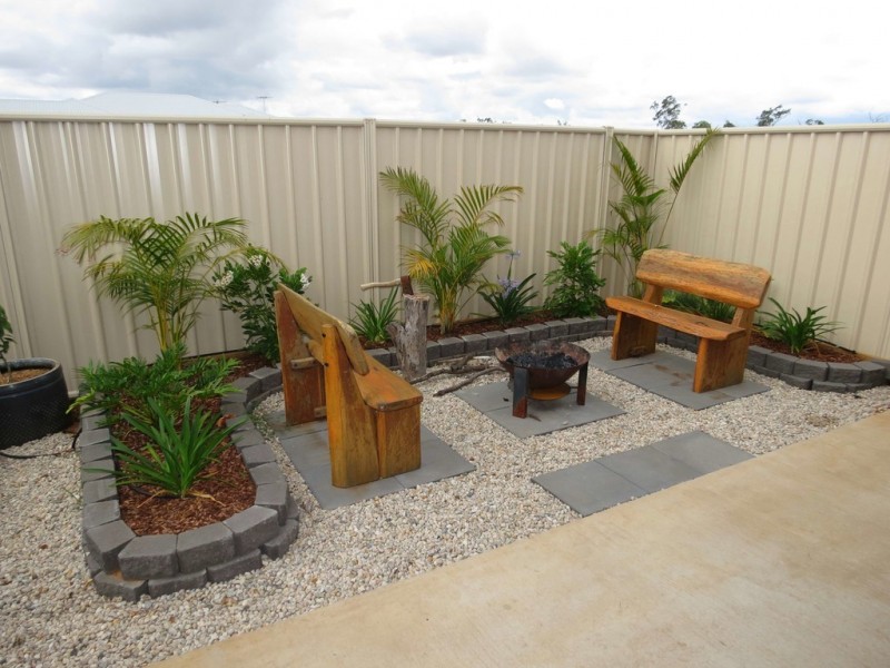 2/10 Milliken, Emerald QLD 4720