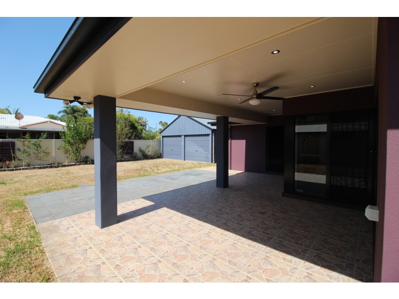 30 Park Avenue, Emerald QLD 4720