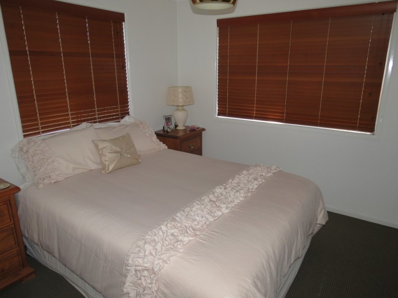 17 Sapphire Avenue, Emerald QLD 4720