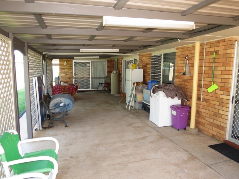 17 Sapphire Avenue, Emerald QLD 4720