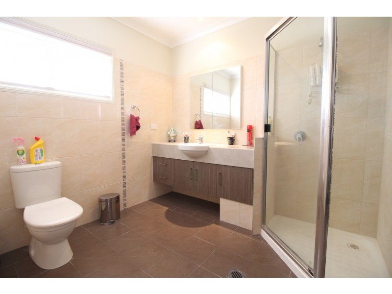 32 Bailey Street, Capella QLD 4723