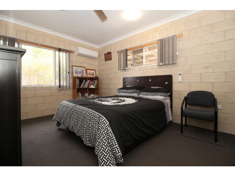 32 Bailey Street, Capella QLD 4723