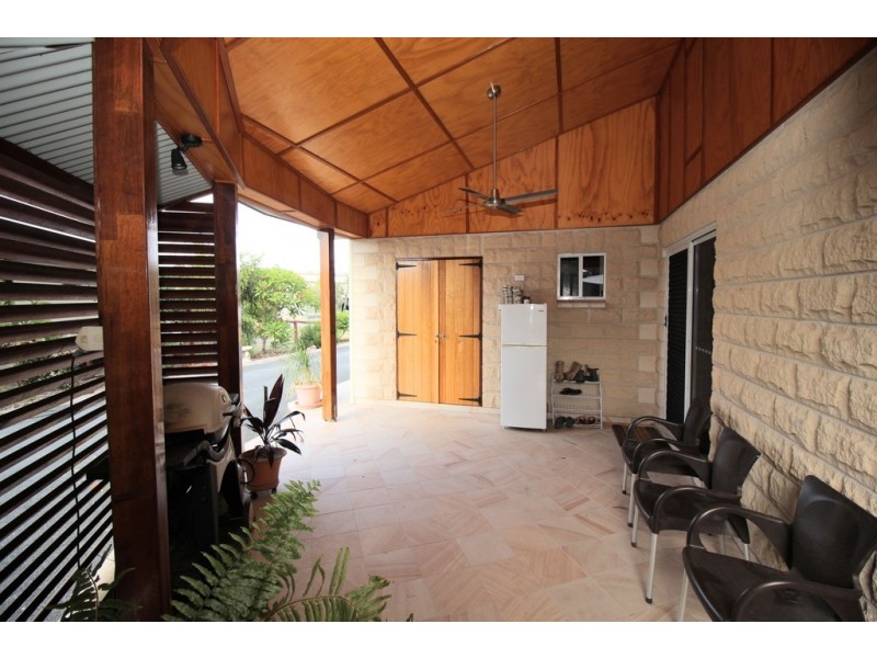 32 Bailey Street, Capella QLD 4723