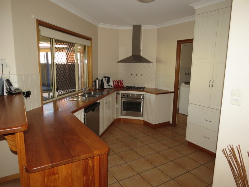 18 Whitchurch Road, Emerald QLD 4720