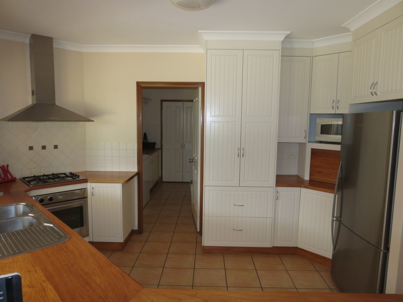18 Whitchurch Road, Emerald QLD 4720