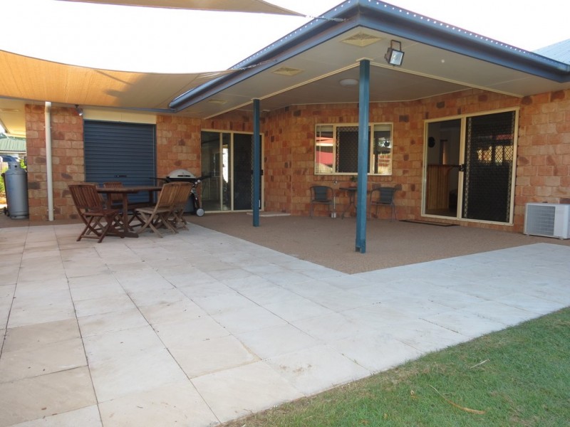 18 Whitchurch Road, Emerald QLD 4720