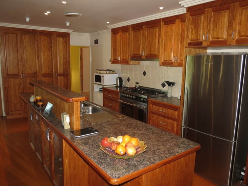 15 Ivor Donovan Road, Emerald QLD 4720