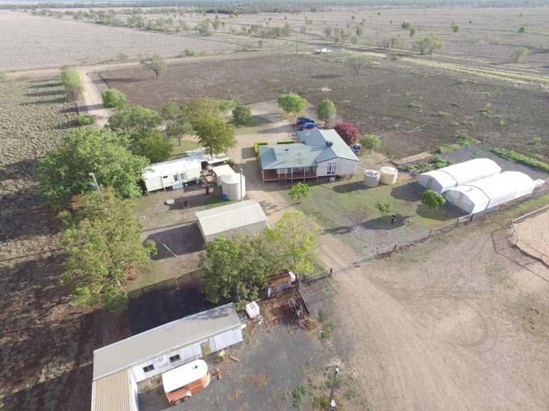 15 Ivor Donovan Road, Emerald QLD 4720