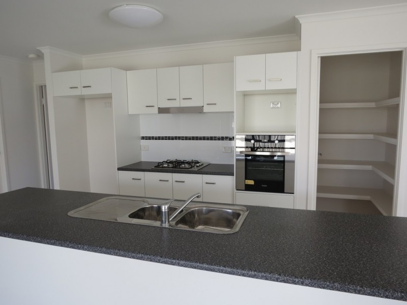 24 Kassidy Drive, Emerald QLD 4720
