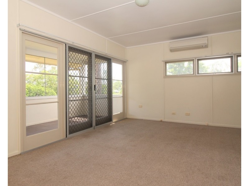 18 Campbell Street, Emerald QLD 4720