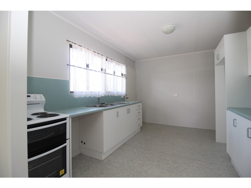 34 Moody Street, Emerald QLD 4720