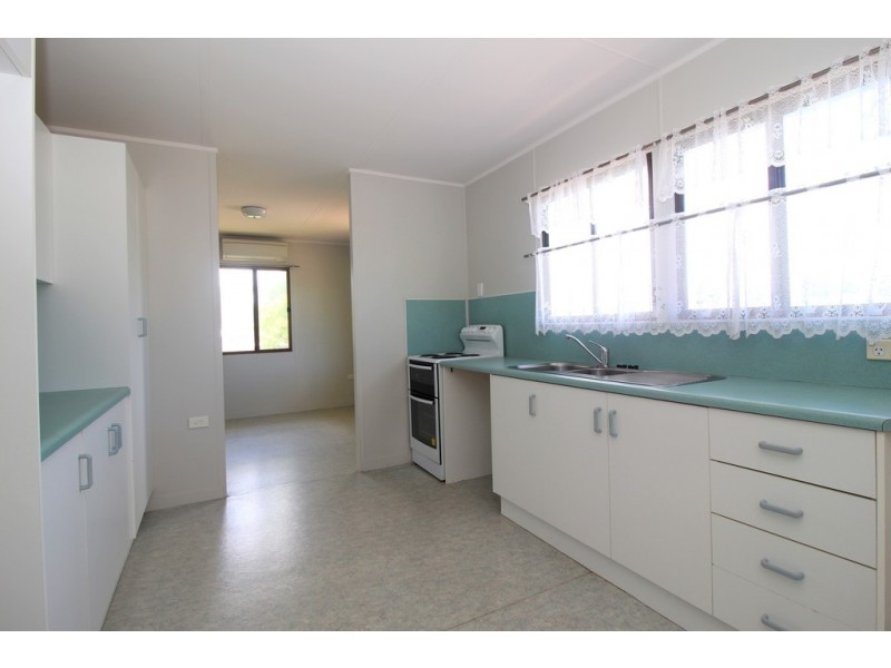 34 Moody Street, Emerald QLD 4720