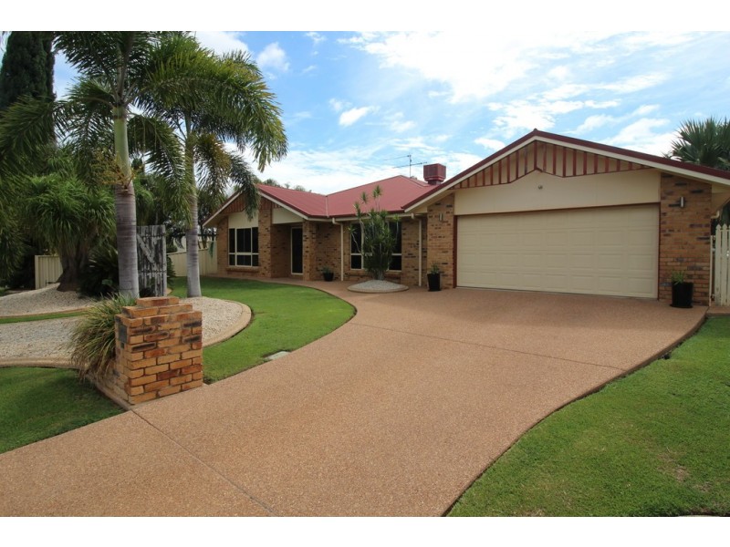 39 Jeppesen Drive, Emerald QLD 4720