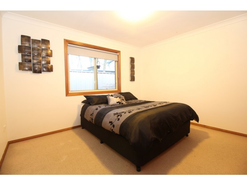 39 Jeppesen Drive, Emerald QLD 4720