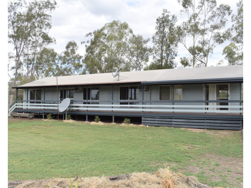 32 Silica Road, Emerald QLD 4720