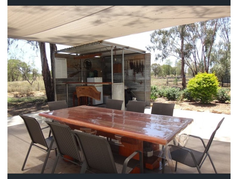 32 Silica Road, Emerald QLD 4720