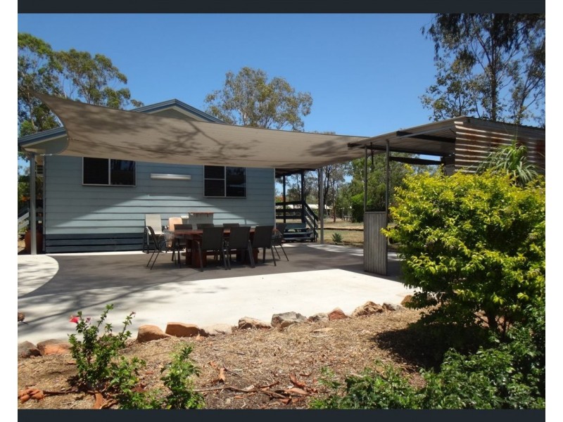 32 Silica Road, Emerald QLD 4720