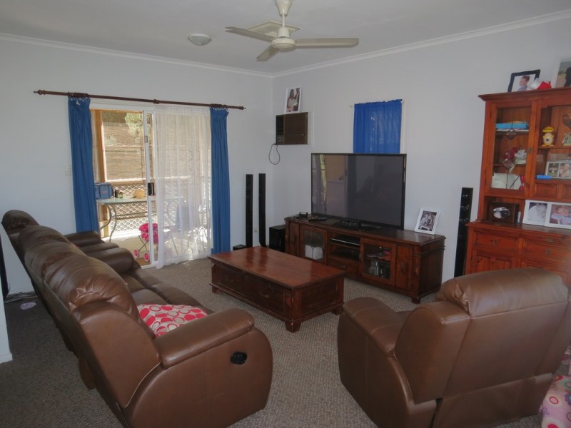 16 Roseanne Road, Emerald QLD 4720
