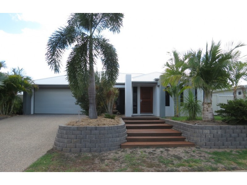 30 Brokenwood Street, Emerald QLD 4720
