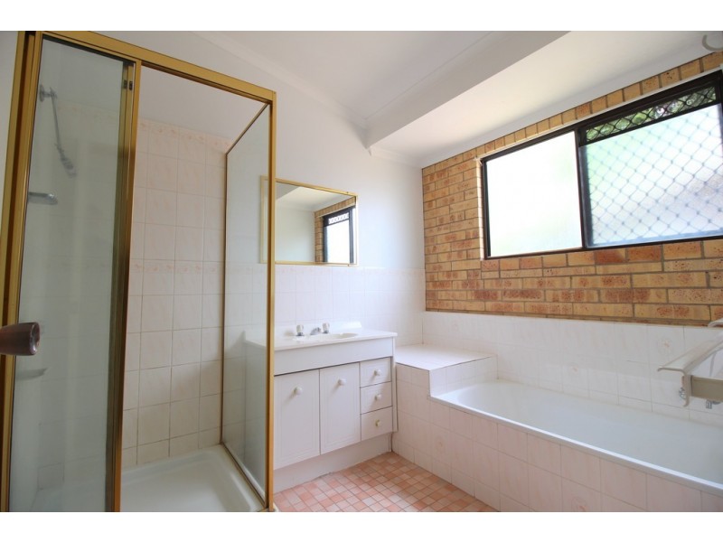 14 Alamein Drive, Emerald QLD 4720