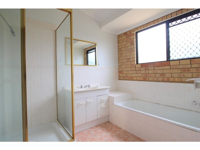 14 Alamein Drive, Emerald QLD 4720