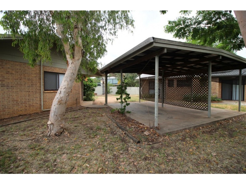 14 Alamein Drive, Emerald QLD 4720