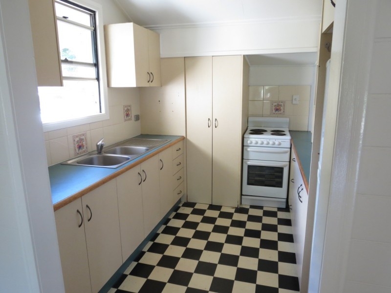 79 Anakie Street, Emerald QLD 4720