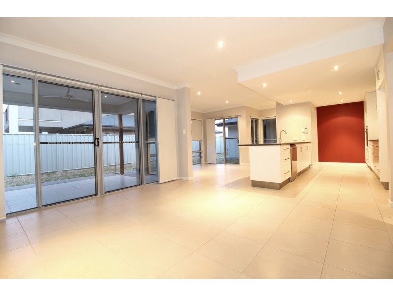 35 Newman Drive, Emerald QLD 4720
