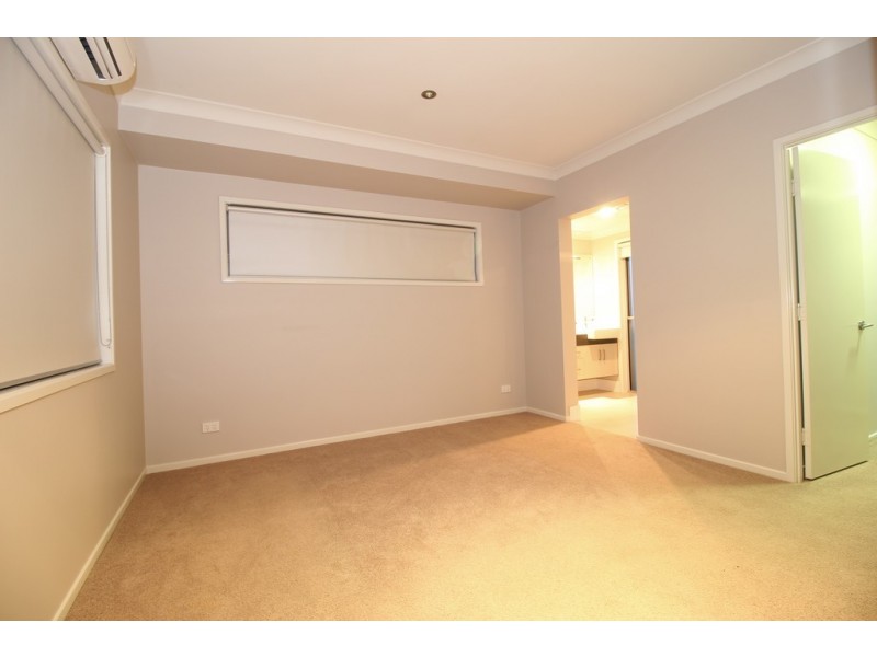 35 Newman Drive, Emerald QLD 4720