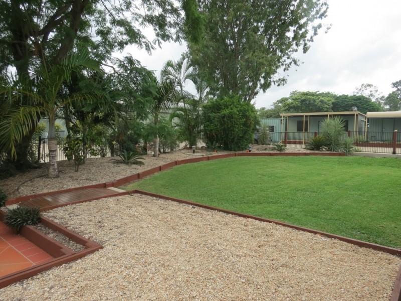 16 Andrews Road, Emerald QLD 4720