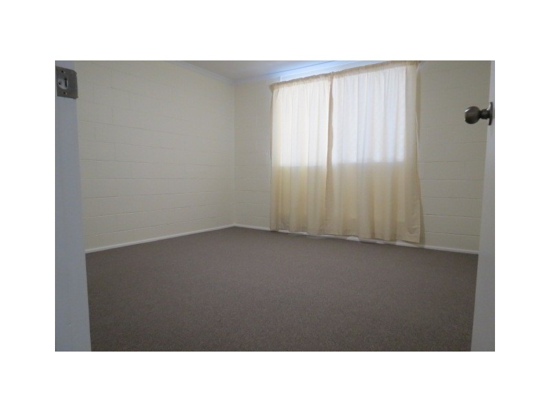 8/52 Harris Street, Emerald QLD 4720