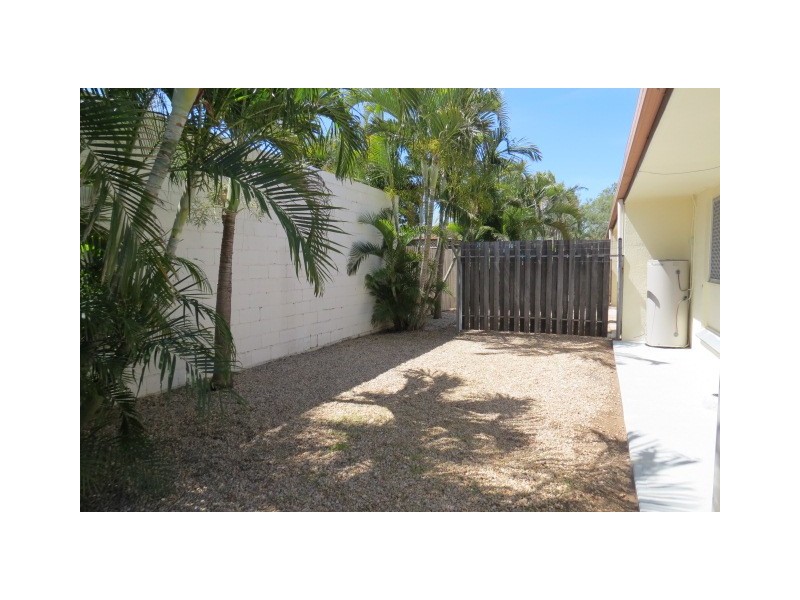 8/52 Harris Street, Emerald QLD 4720