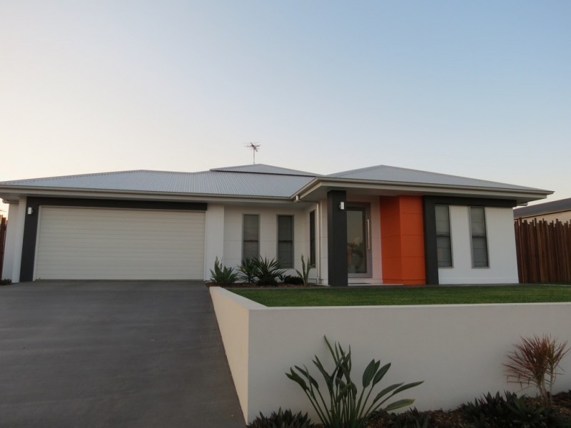 6 Stephan Street, Emerald QLD 4720